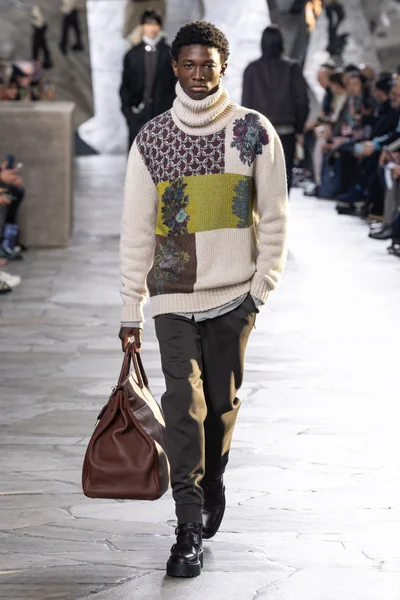 Look 35